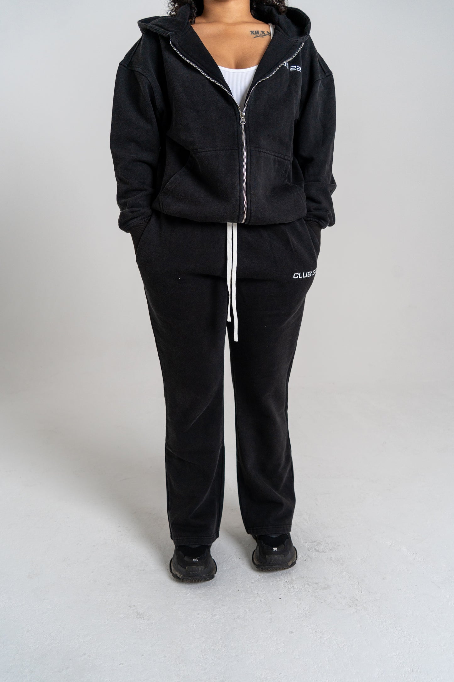 CLUB 22 WASHED STRAIGHT LEGGED PANTS - VINTAGE BLACK